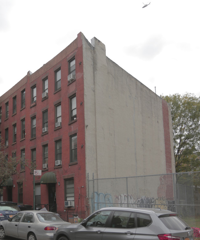 682 Sackett St in Brooklyn, NY - Building Photo - Building Photo