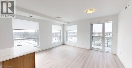 1333 Weber St E in Kitchener, ON - Building Photo - Building Photo