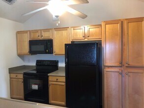 222 Harts Cove Way in Seneca, SC - Building Photo - Building Photo