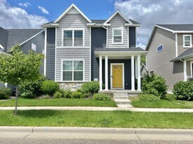 2899 Bulwer Ln in Fitchburg, WI - Building Photo
