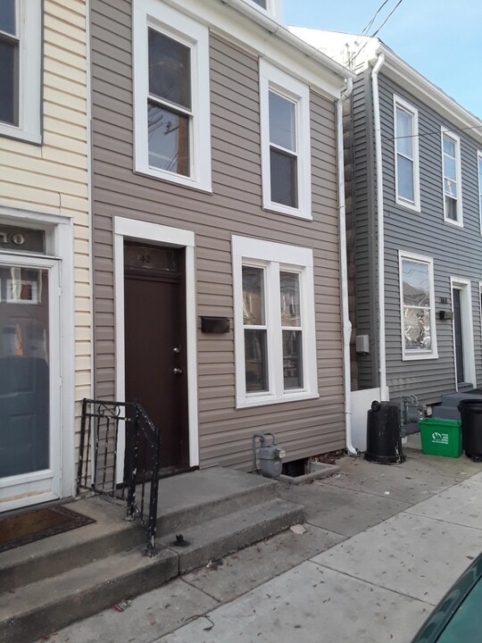 142 N Newberry St in York, PA - Foto de edificio