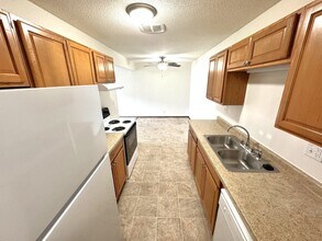 Fairway Woods Apartments in Winona, MN - Building Photo - Building Photo