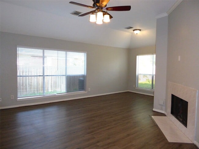 6418 New World Dr in Katy, TX - Building Photo - Building Photo