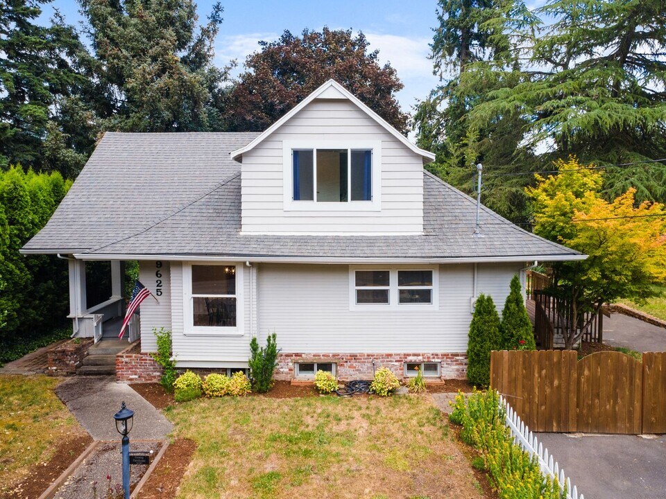 9625 SW Frewing St in Tigard, OR - Building Photo