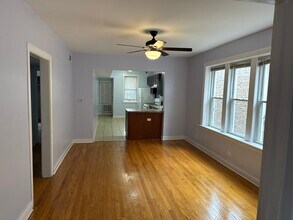 6429 N Claremont Ave in Chicago, IL - Building Photo - Building Photo