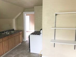 1665 Cliffview Rd, Unit 3 in Cleveland, OH - Building Photo - Building Photo