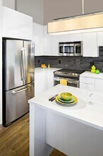 300 Harrison Ave in Boston, MA - Building Photo - Building Photo