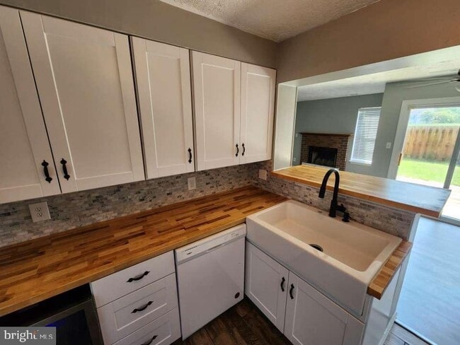 property at 16442 Canvass Back Ct