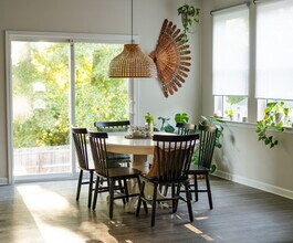 6121 King George Dr in Charlotte, NC - Building Photo - Building Photo