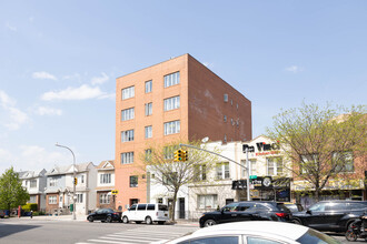 2469 65th St in Brooklyn, NY - Building Photo - Building Photo