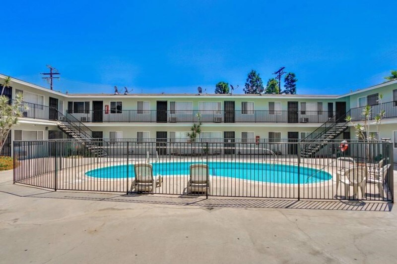 Alondra Palm LLC in Norwalk, CA - Building Photo
