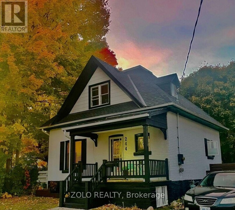 244 Hugel Ave in Midland, ON - Building Photo