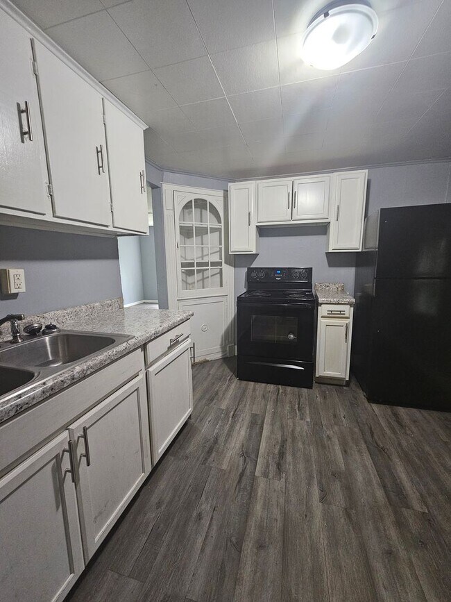 4341 11th St in Rock Island, IL - Building Photo - Building Photo