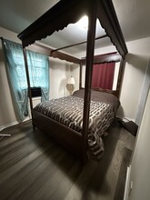 4216 Marquette Dr, Unit 2 in Racine, WI - Foto de edificio - Building Photo