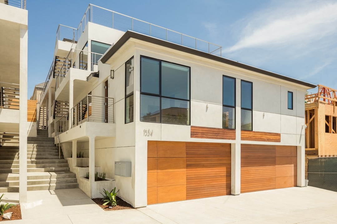 1534 Manhattan Ave in Hermosa Beach, CA - Building Photo