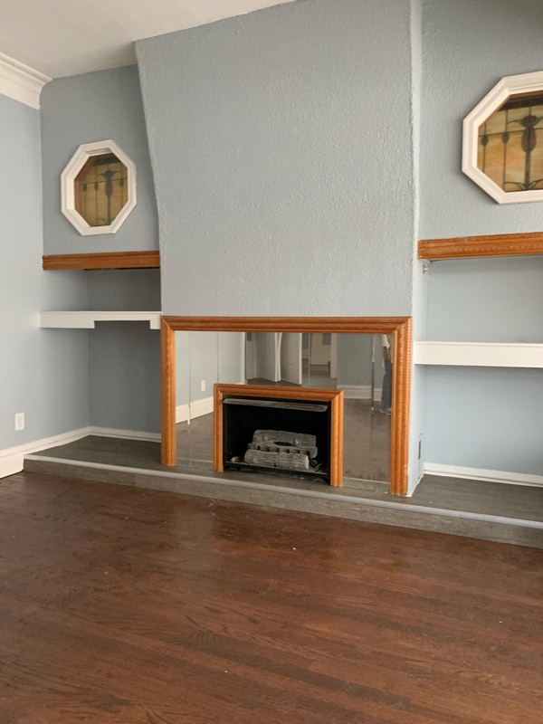 property at 8109 S Dorchester Ave