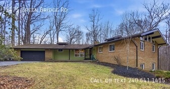 5475 Green Bridge Rd in Dayton, MD - Building Photo