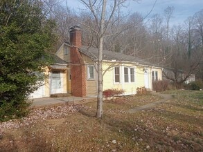 151 Bee Tree Rd in Swannanoa, NC - Building Photo - Building Photo