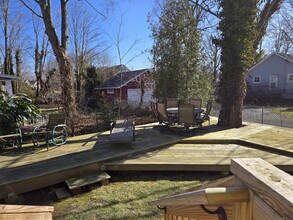507 Shore Dr in Branford, CT - Building Photo - Building Photo