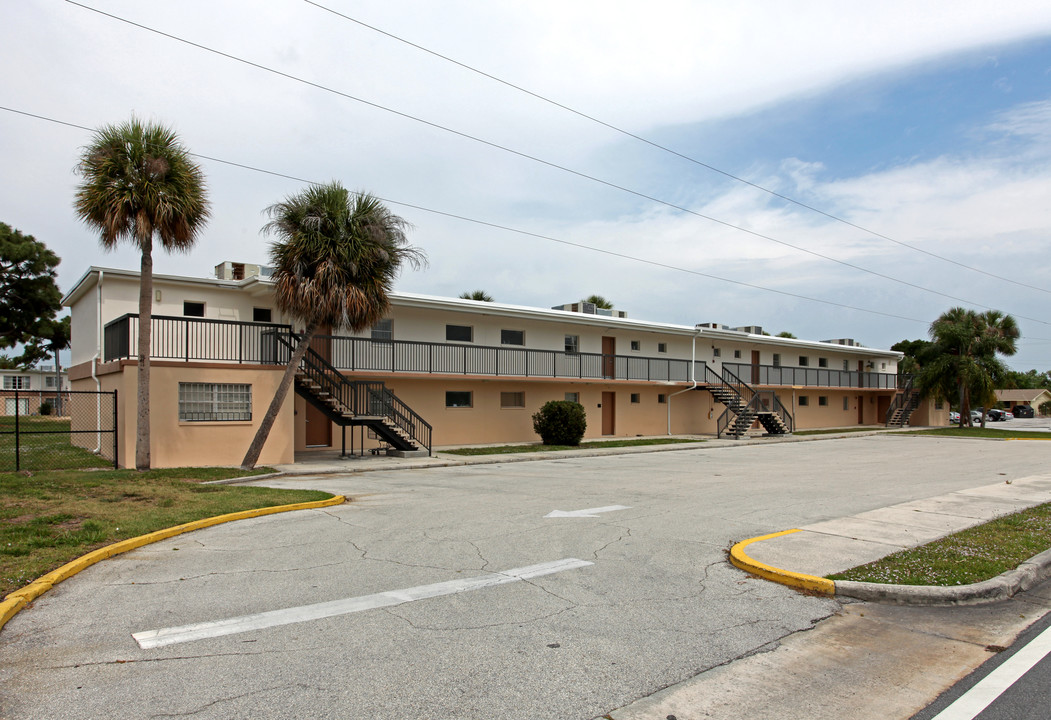 Southgate Apartments in Melbourne, FL - Foto de edificio