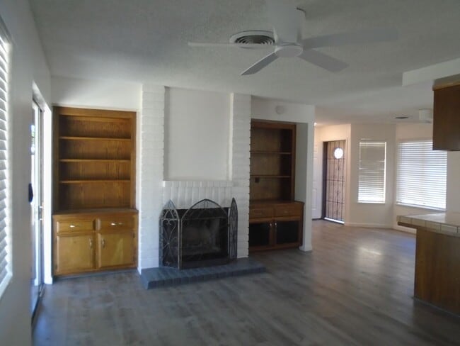 3112 Milissa Way in Bakersfield, CA - Building Photo - Building Photo