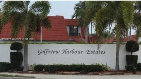 property at 1420 SW 28th Ave