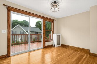 35 School St in Northborough, MA - Building Photo - Building Photo