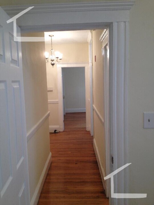 10 Lothian Rd, Unit 7 in Boston, MA - Building Photo