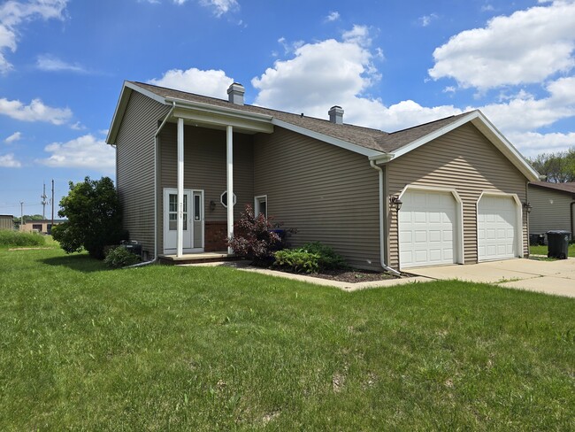 2129 Country Ln