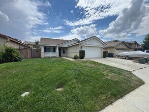 1517 Marigold Dr in Perris, CA - Building Photo - Building Photo