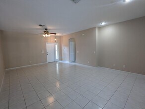601 Waverly Cir in Port St. Lucie, FL - Building Photo - Building Photo