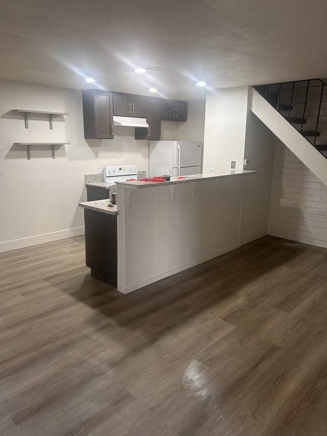 4070 Weymouth Ln in Sacramento, CA - Building Photo - Building Photo