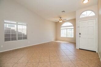 3032 N Silverado in Mesa, AZ - Foto de edificio - Building Photo