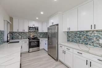 The Ridge Apartments in San Diego, CA - Foto de edificio - Interior Photo