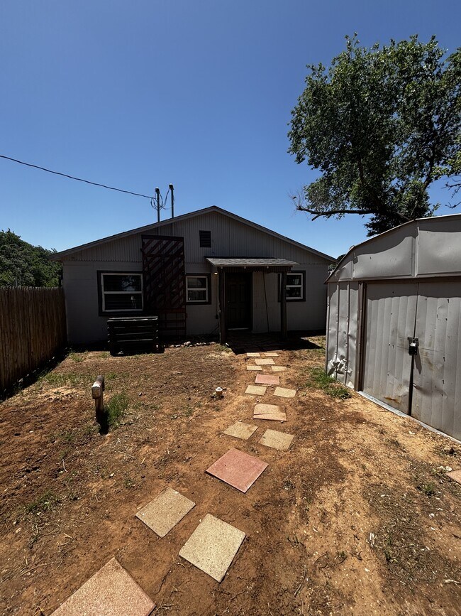 property at 1718 25th St