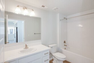 5017 Farnum Ln in Caldwell, ID - Building Photo - Building Photo