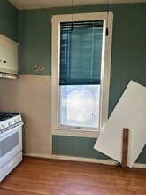 206 Dallas St in Yoakum, TX - Building Photo - Building Photo