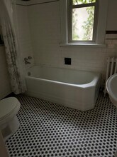 787 Elm St in New Haven, CT - Building Photo - Building Photo