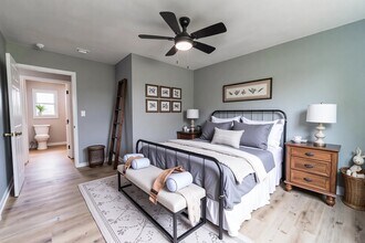 212 Couch St in McMinnville, TN - Building Photo - Building Photo