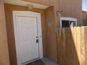 1013 Mineral Way in Socorro, NM - Building Photo - Building Photo