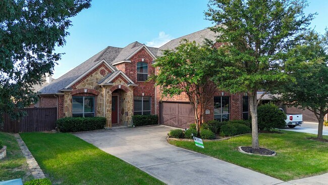 513 Royal Glade Dr in Keller, TX - Building Photo - Building Photo