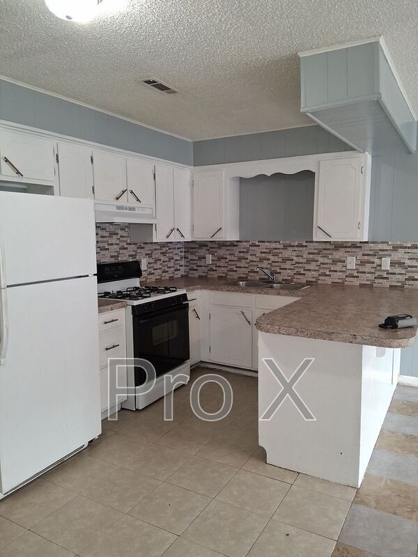 property at 407 Park St