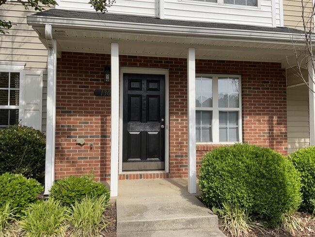 130 Mangum Cir in Mooresville, NC - Building Photo - Building Photo