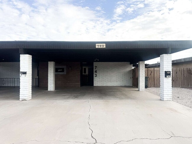 property at 743 E 24th Pl