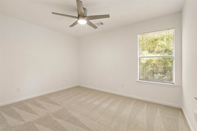 property at 127 Ledgestone Pl