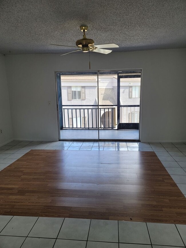 4020 Cortez Dr in Tampa, FL - Building Photo - Building Photo