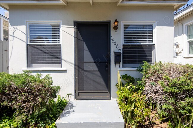 1528 1/2 Pacific Beach Dr in San Diego, CA - Building Photo - Building Photo