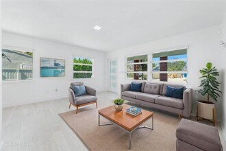 2130 Wiley Ct in Hollywood, FL - Building Photo - Building Photo