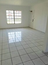 631 SW 11th St, Unit 1W in Miami, FL - Foto de edificio - Building Photo