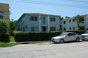 2841-2843 Sheridan Ave in Miami Beach, FL - Building Photo